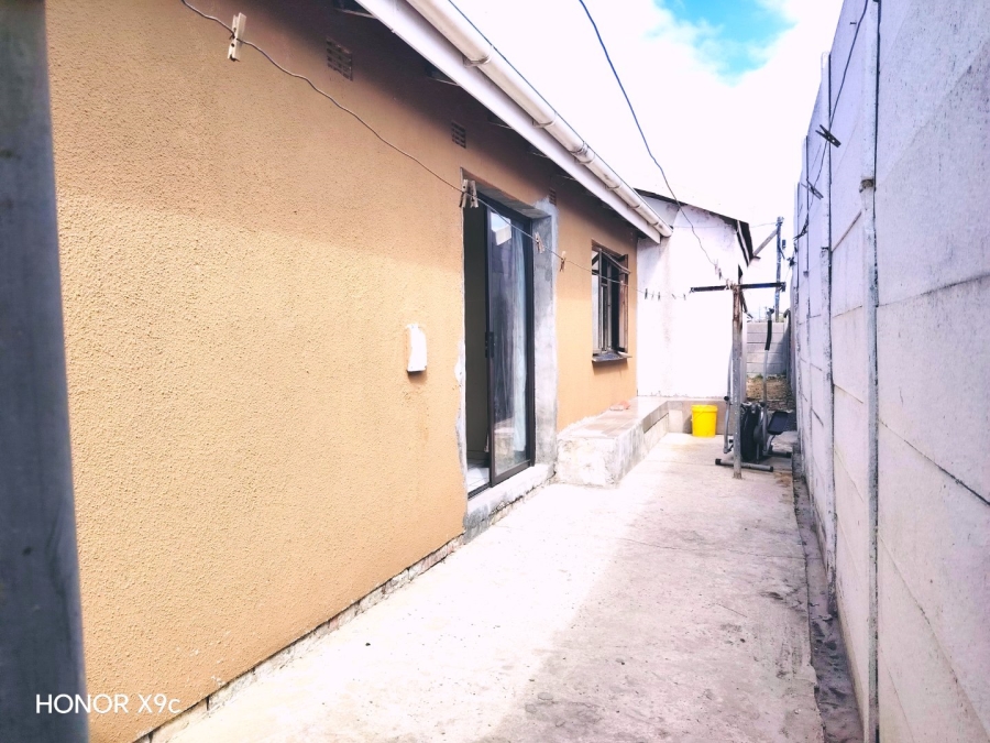 5 Bedroom Property for Sale in Houghton Place Western Cape